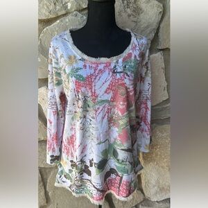 Gloria Vanderbilt T Shirt Medium Pink Floral Rhinestones Raw Edges Hi‎ Lo NWOT